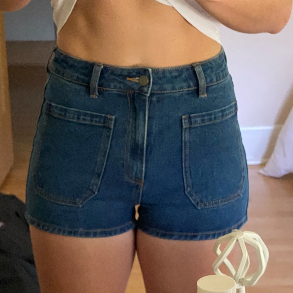 Camilla  Rowe Retro RVCA shorts